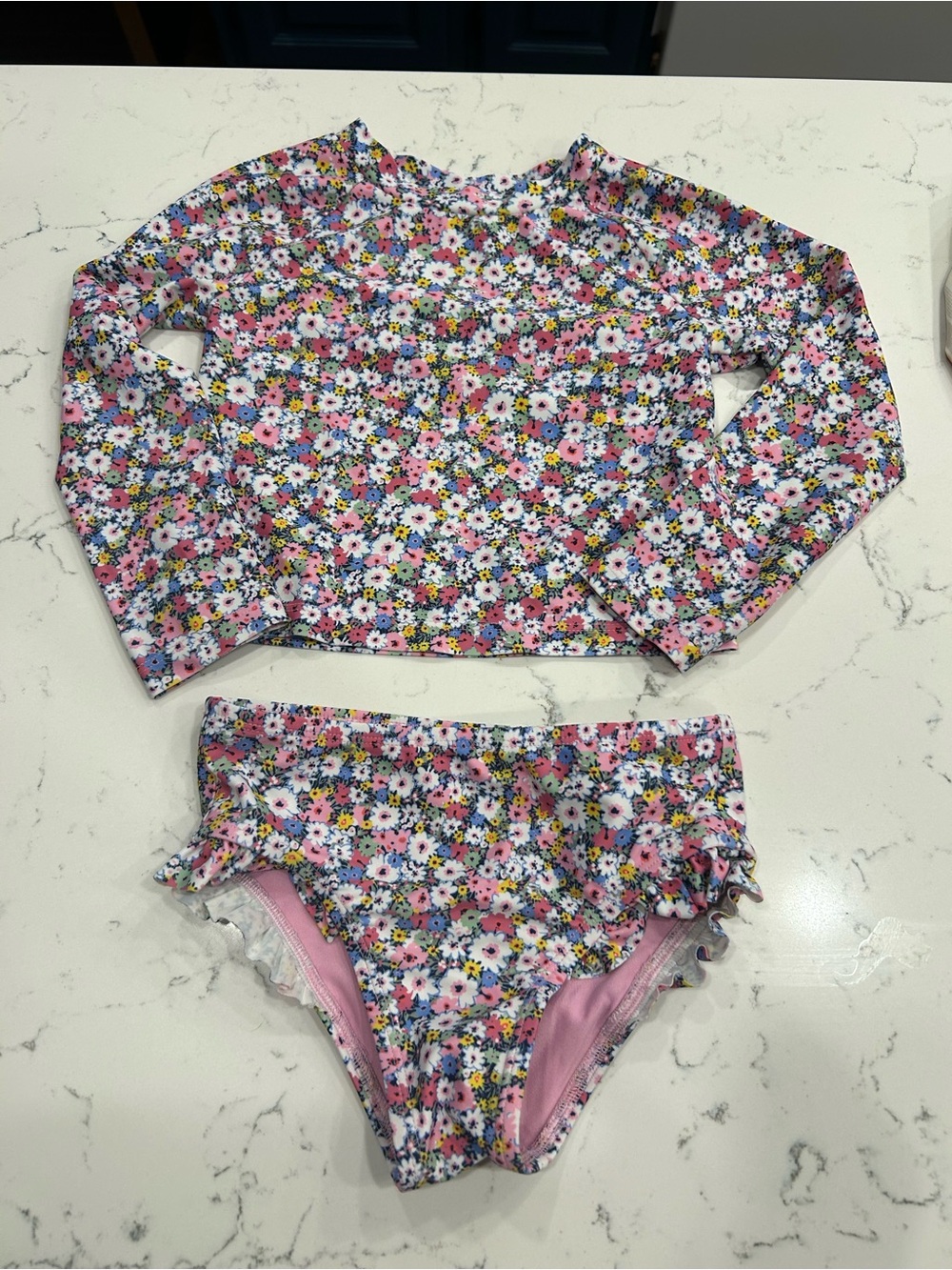 2 GAP 4T swimsuits